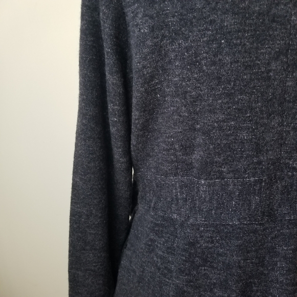 Venario ruffled charcoal gray sweater jacket Size Large - Picture 7 of 8